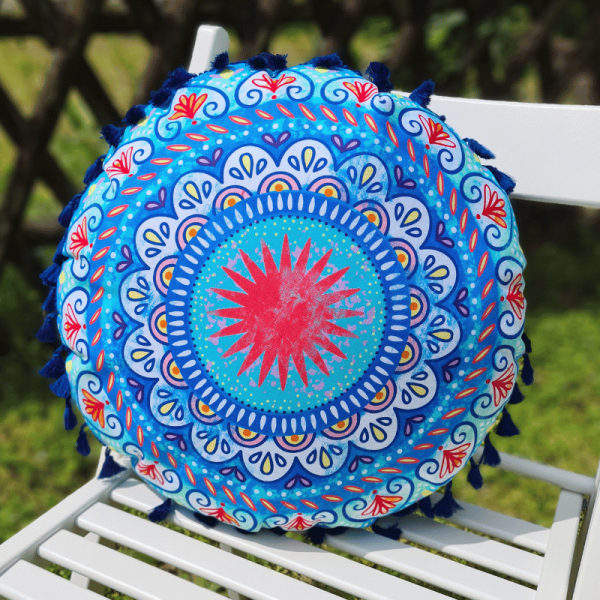 Rundes Kissen Mandala Blume medium  40cm